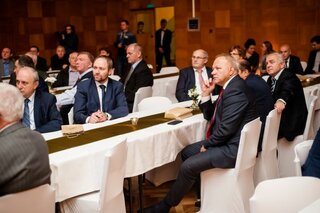 SPS_70_077