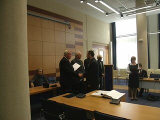 Ocenenie preberá Rastislav Smolek