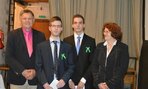 Juraj Golej a Michal Vančík, prevzali ocenenie za 3.najlepšiu prácu od pani Ing. Aleny Šiplákovej z EVPÚ, a.s. Nová Dubnica
