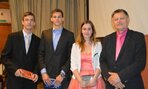 Ocenení žiaci 4.C triedy za výborný prospech a dochádzku do školy,Marcel Cíbik, Dominik Cisár a Kristína Cíbiková 