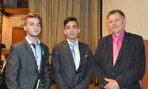 Ocenení žiaci 4.D triedy za výborný prospech a dochádzku do školy, Matej Sedmák a Alexander Brezáni 